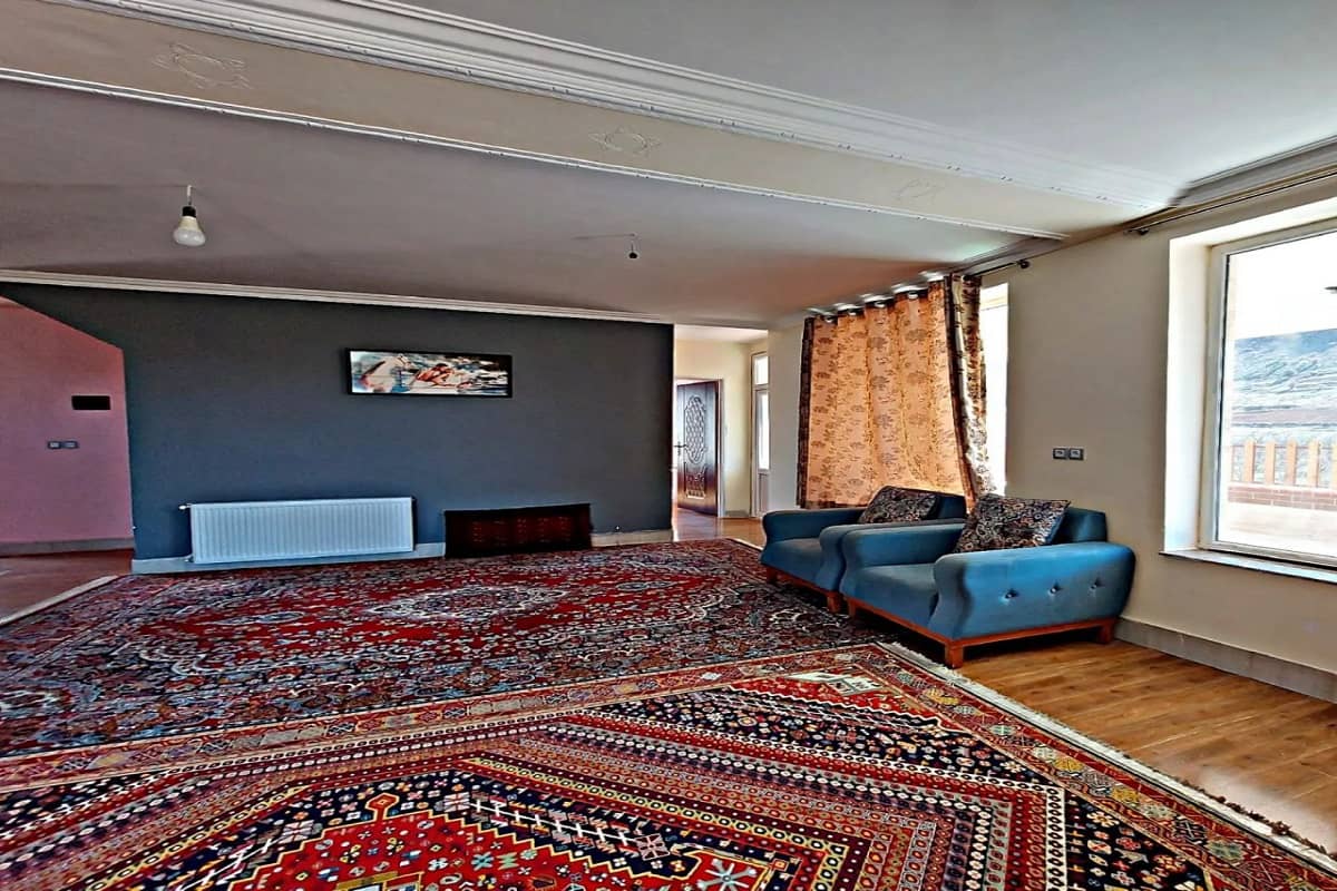 اجاره ویلا دوبلکس در کمهر سپیدان-سه خوابه 140 متری