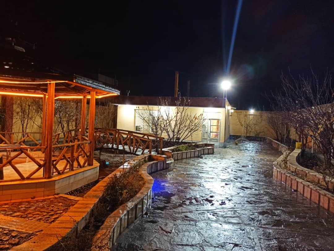 اجاره ویلا در هفت باغ کرمان