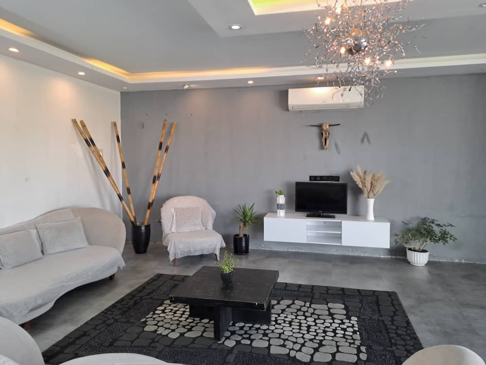 اجاره ویلا استخر روباز در روستای دهشک مشهد