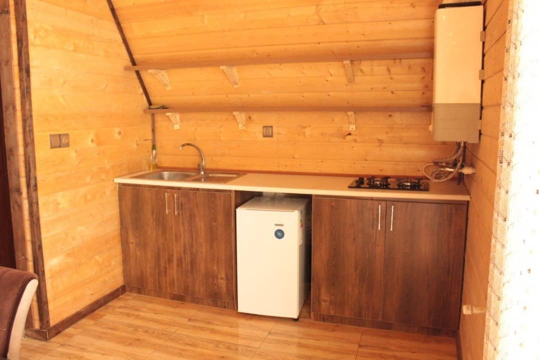 اجاره کلبه در روستای آقاسید شریف رشت - کلبه سوئیسی