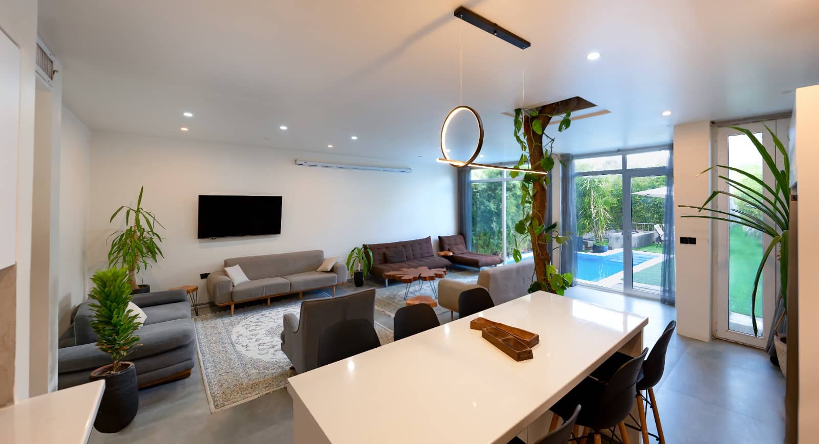 اجاره ویلا استخر روباز در بلوار چمران شیراز