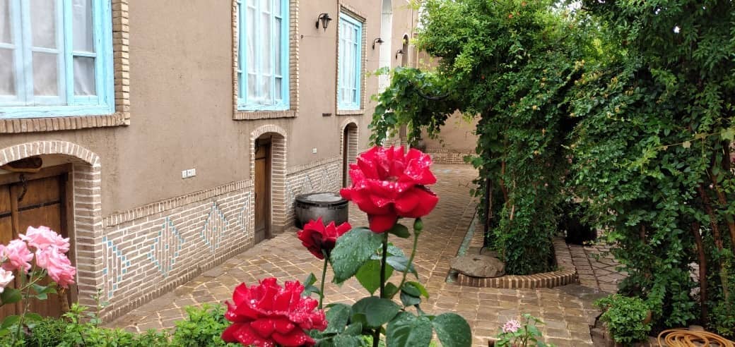 اجاره اتاق سنتی در روستای فروتقه کاشمر