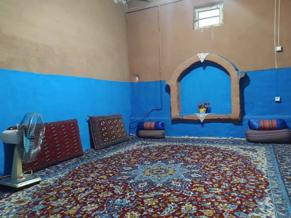 اجاره اتاق سنتی در روستای حاجی آباد چناران - 12متر