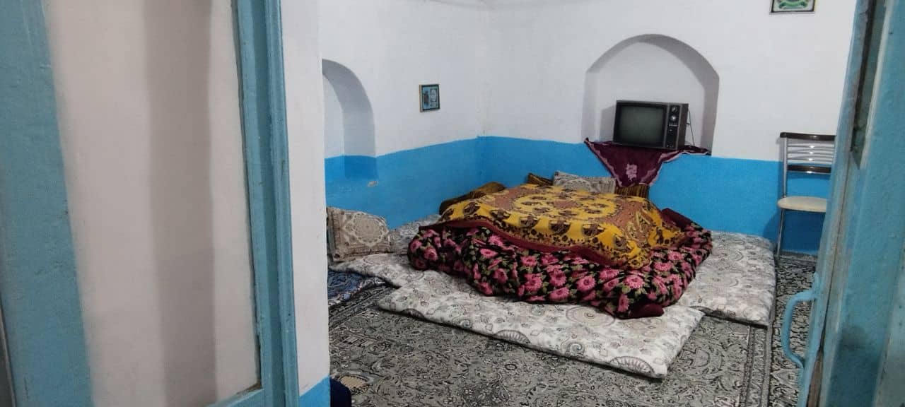 اجاره اتاق دو تخته سنتی در فروتقه کاشمر - 24متر