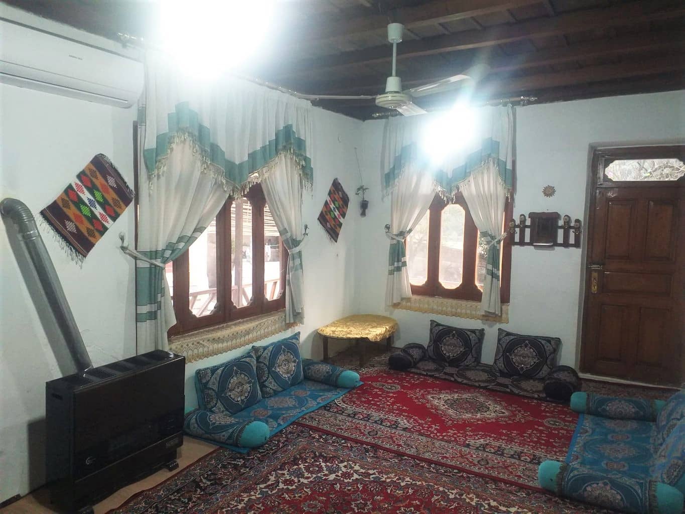 اجاره اتاق سنتی در روستا سرخکلا زیرآب - سوادکوه 1