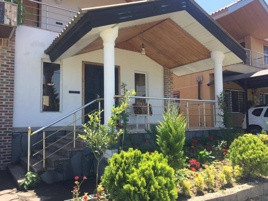 اجاره ویلا در روستای میانک در شهرک بلوط رویان-چالوس