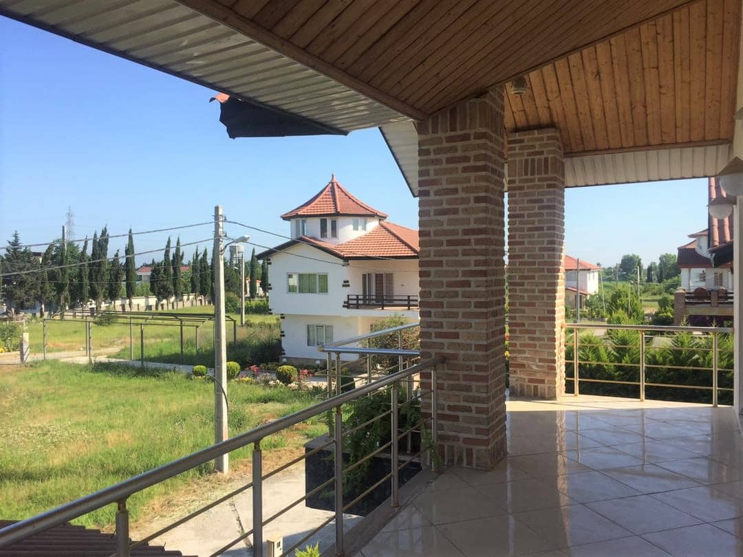 اجاره ویلا در روستای میانک در شهرک بلوط رویان-چالوس
