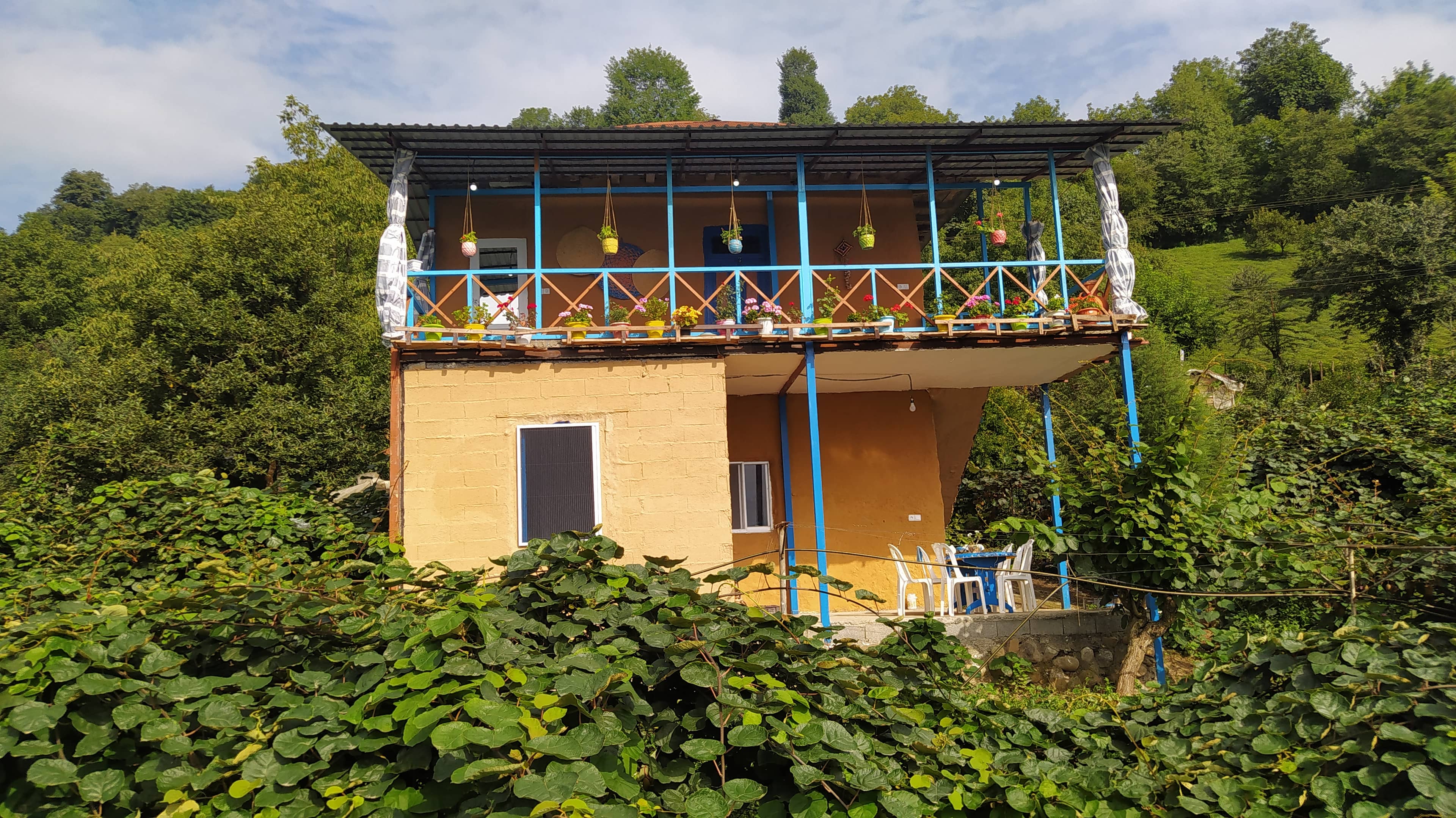 اجاره بومگردی جنگلی در روستای بالابند - تنکابن