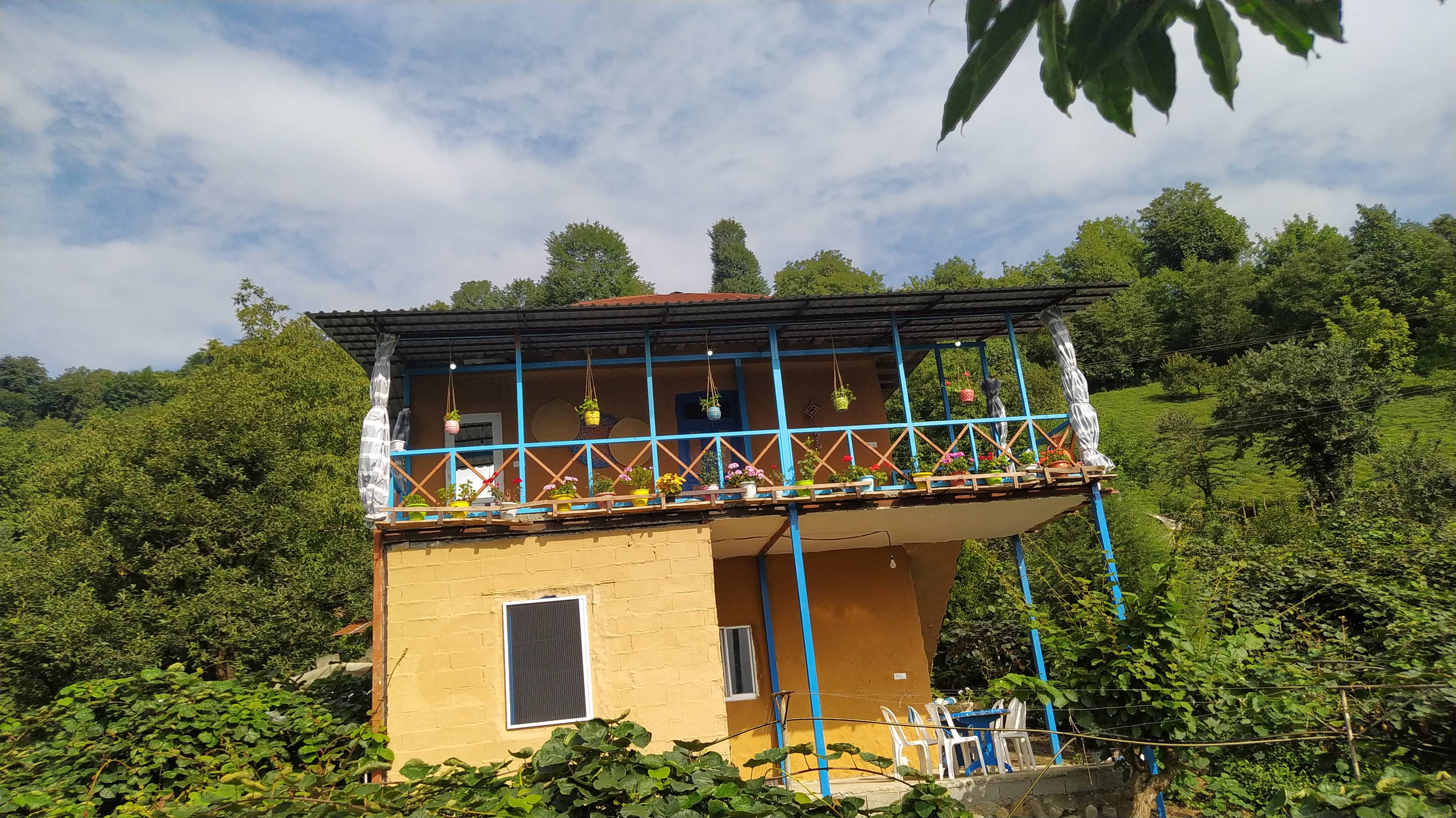 اجاره بومگردی جنگلی در روستای بالابند - تنکابن