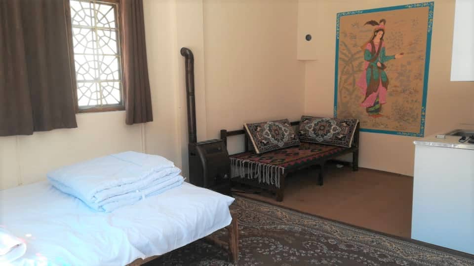 اجاره اتاق سنتی در روستا اخلمد سفلی چناران - 2 تخته