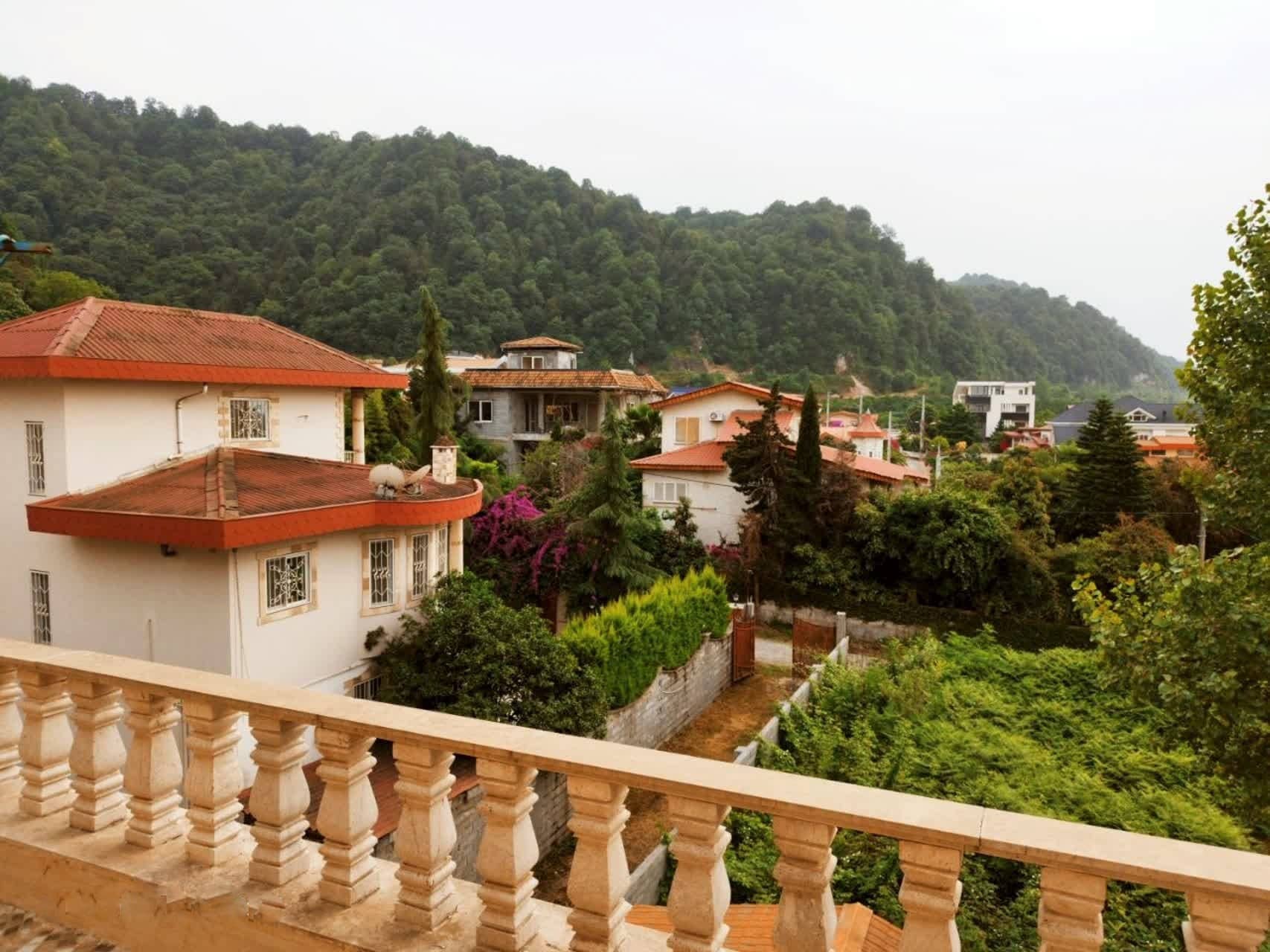 اجاره ویلا استخر آبگرم سرپوشیده در روستا یالبندان کلارآباد