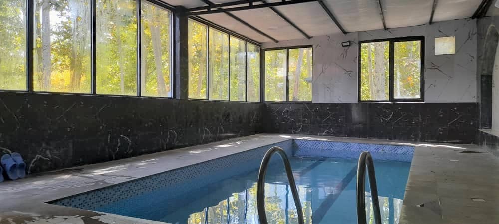 اجاره ویلا استخرسرپوشیده آبگرم در روستای سعیدآباد