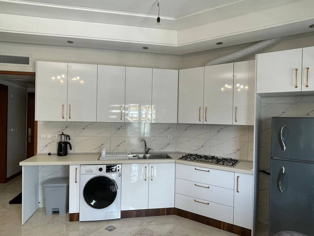 آپارتمان مبله دوخوابه در خیابان ولی عصر تهران - جردن2 طبقه ی دوم