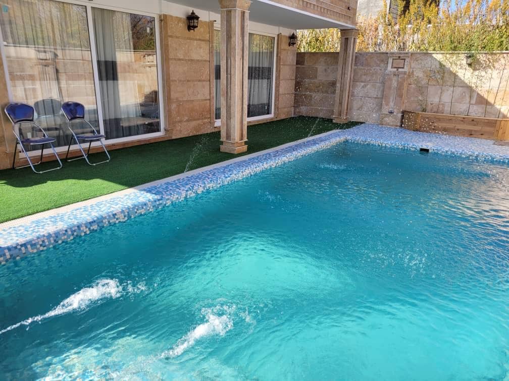 اجاره استخر روباز آبگرم در چهارباغ - کردان