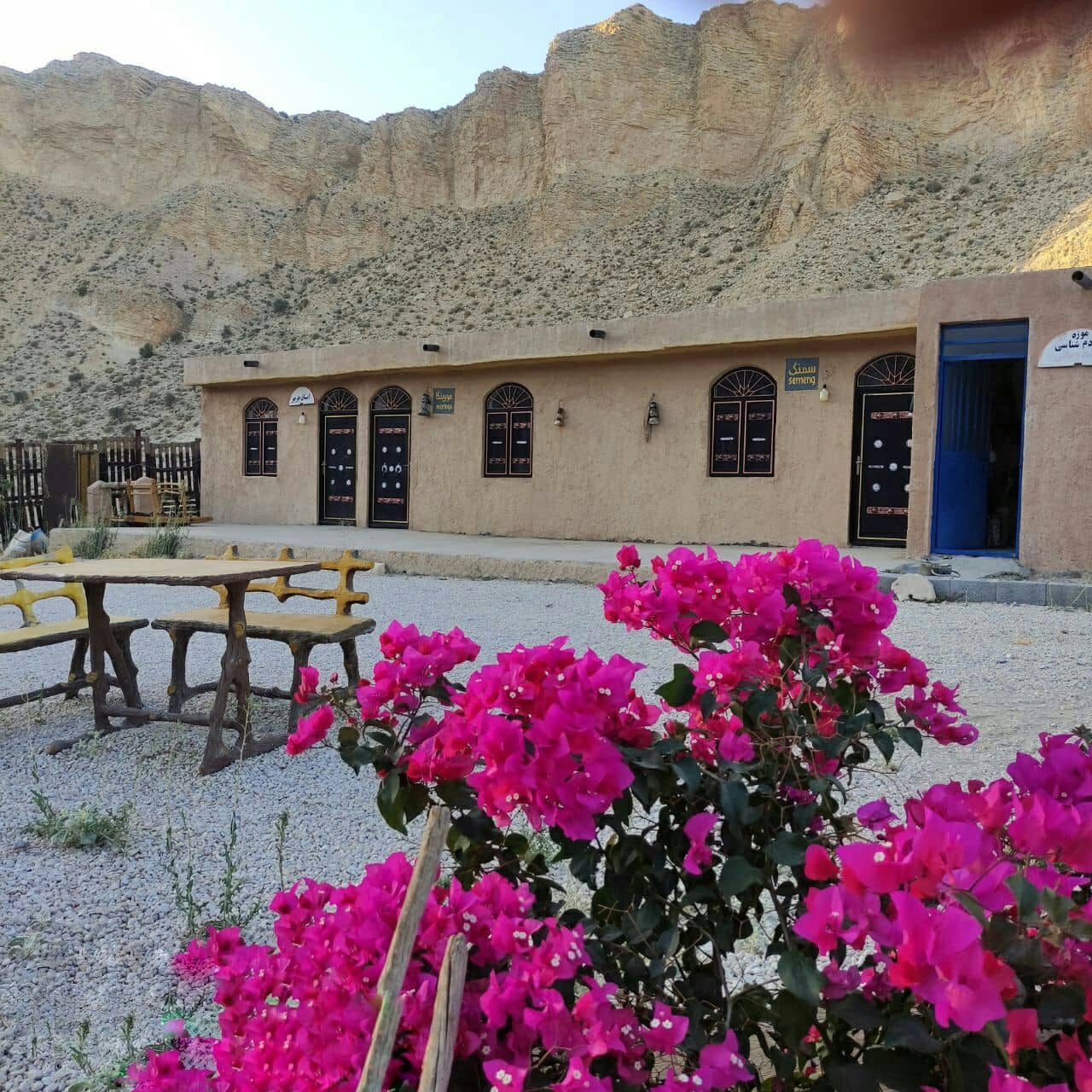 اجاره اتاق بومگردی در روستای طاقو جم - اتاق مورینگا