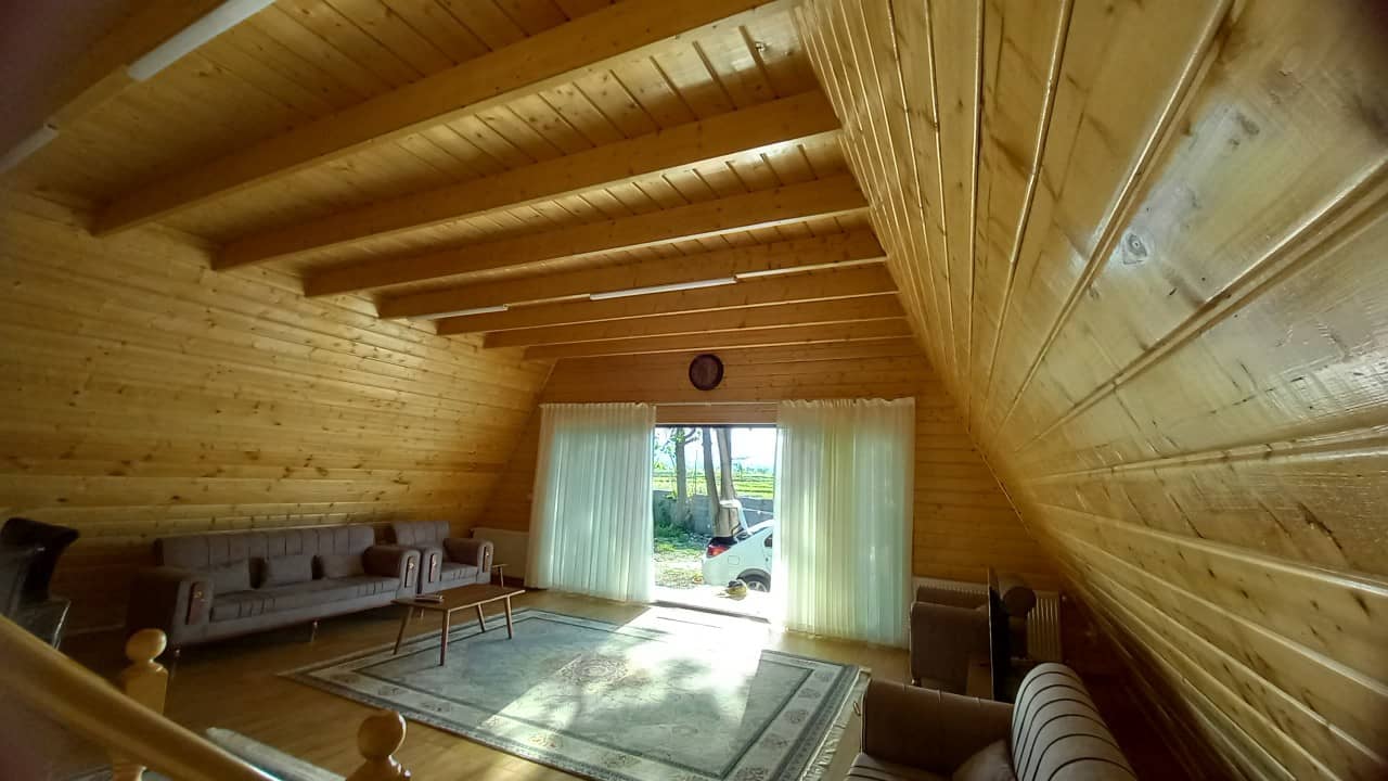 اجاره کلبه چوبی در کریم سرا اسالم - کلبه سوئیسی