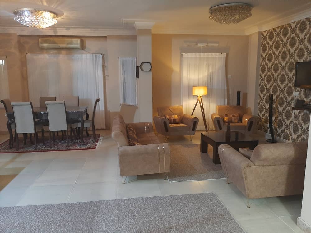 اجاره منزل ویلایی سه خوابه همکف  نزدیک ساحل در قشم