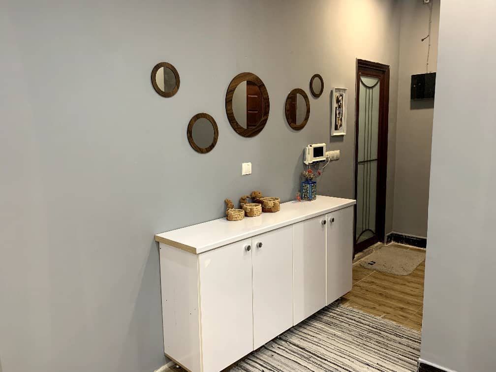 اجاره آپارتمان دو خوابه طبقه ی سوم نزدیک ساحل در قشم - طبقه سوم