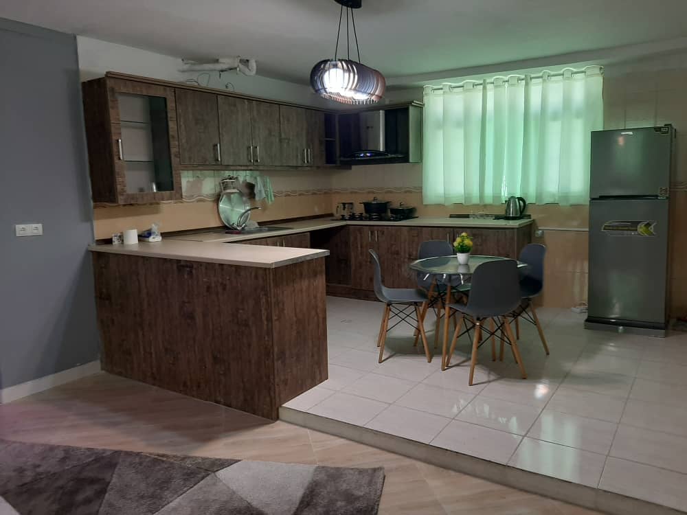 اجاره آپارتمان نزدیک ساحل در قشم - دو خوابه طبقه اول