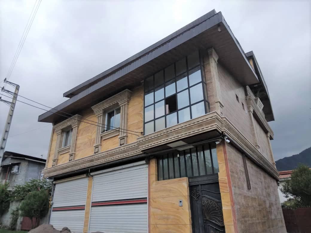 ویلا استخرسرپوشیده آبگرم در شاه منصورمحله رامسر