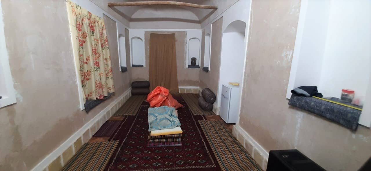 اقامتگاه بومگردی در روستا بیهود قائن - 15 متری