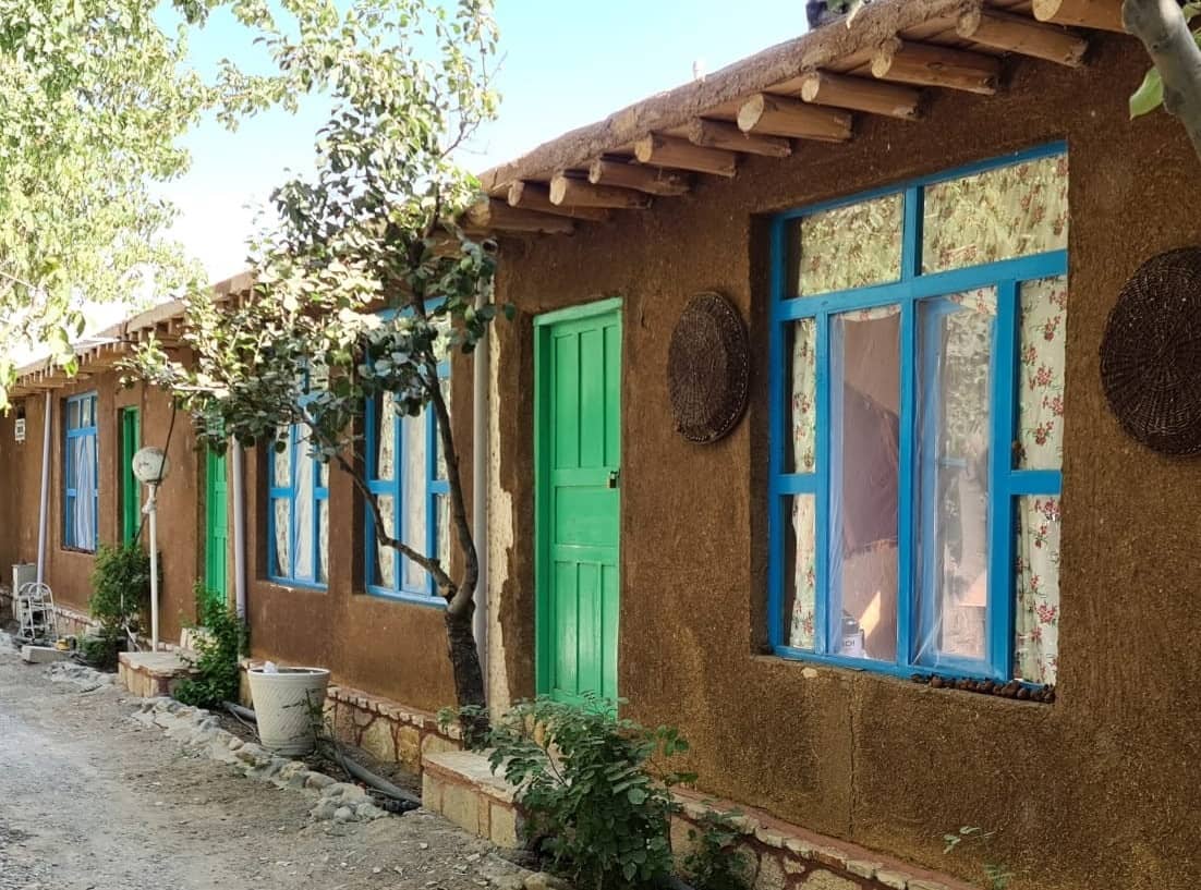 اجاره اتاق بومگردی در جاده الک کامیاران - اتاق 22 متری