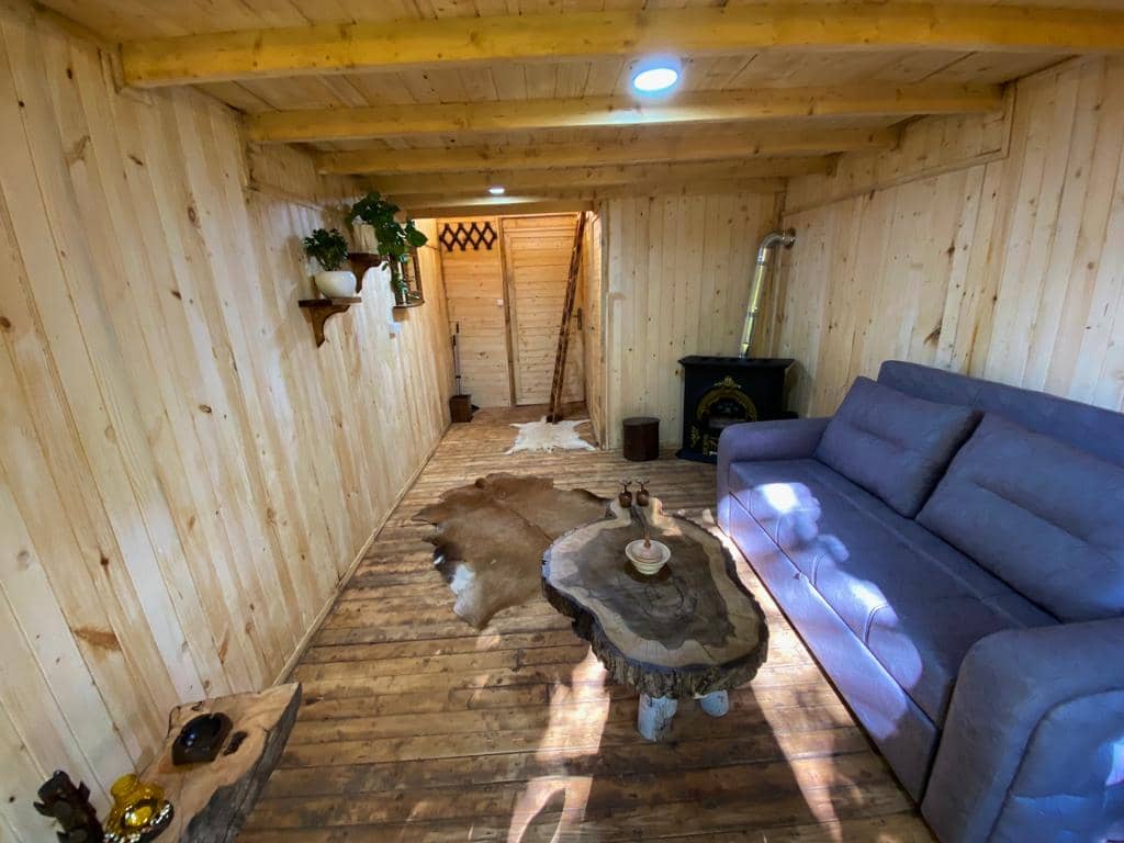 اجاره کلبه سوئیسی در باغ تفریحی خمده - آفرودیته