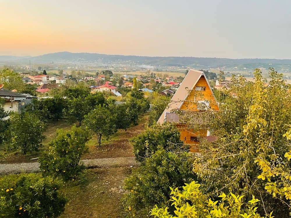 اجاره کلبه چوبی سنتی در روستای سیدکلاه شیرگاه -