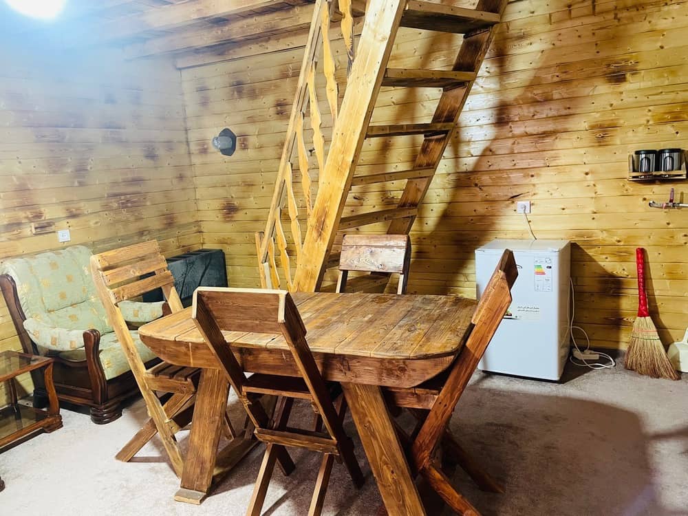 اجاره کلبه چوبی سنتی در روستای سیدکلاه شیرگاه -