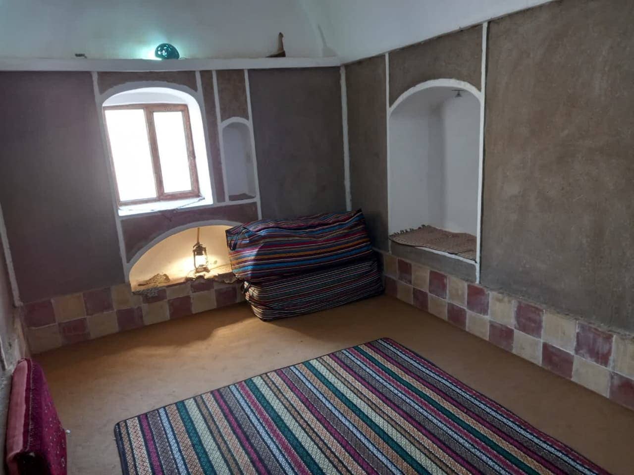 اجاره اتاق سنتی در آبگرم خورو بیابانک - اتاق 4