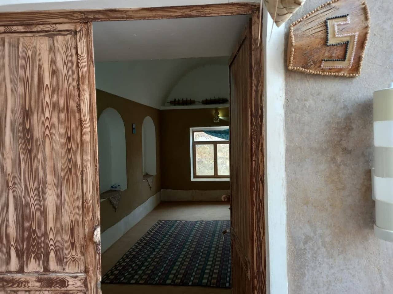 اجاره اتاق سنتی در آبگرم خورو بیابانک - اتاق 5