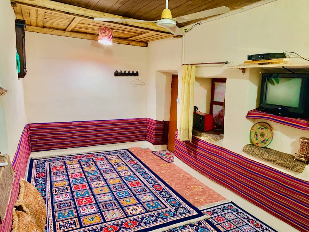 اجاره اتاق سنتی نزدیک ساحل در سیراف- اتاق سیراف