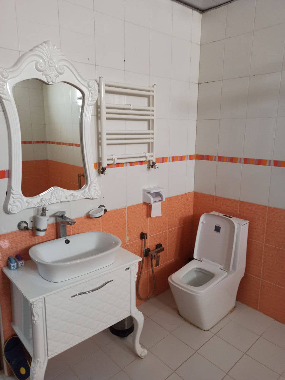 اجاره اتاق دو تخته دبل در آبگرم محلات - 9متر