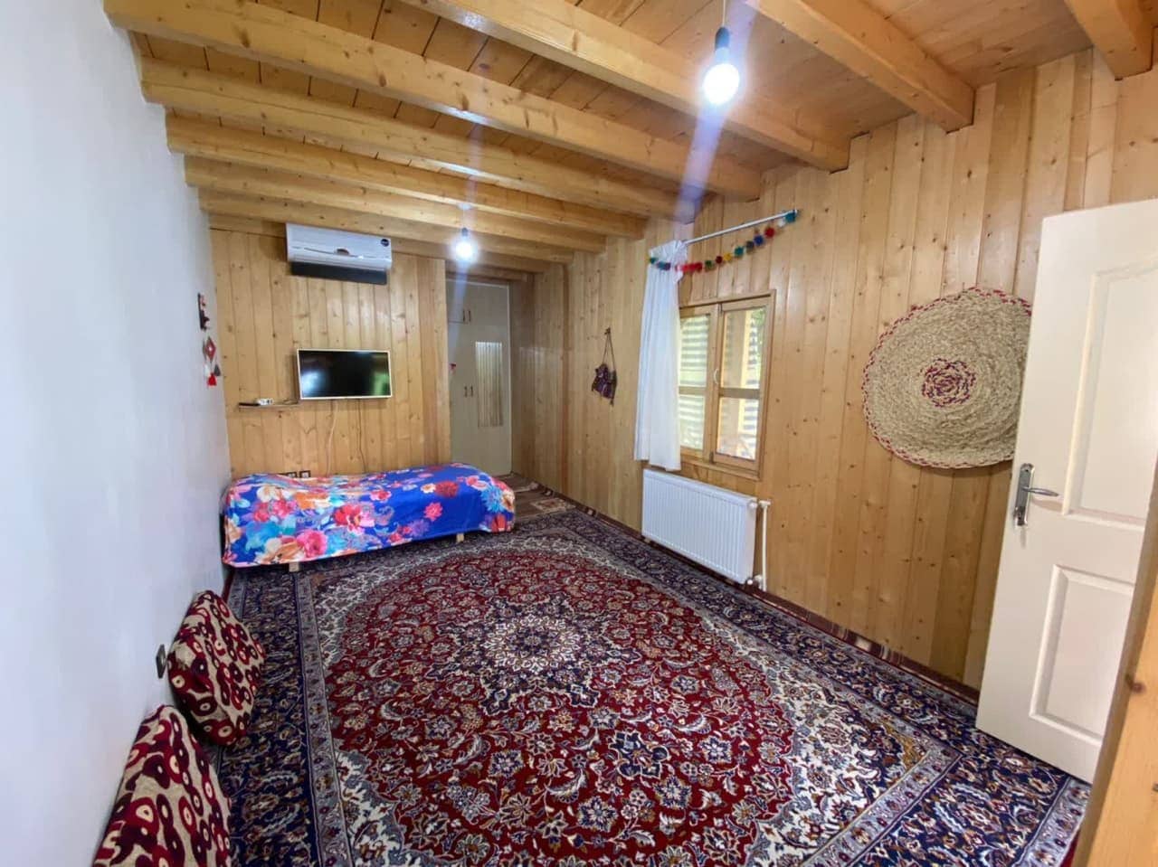 اجاره کلبه چوبی در سورا پشت تالش - پروانه