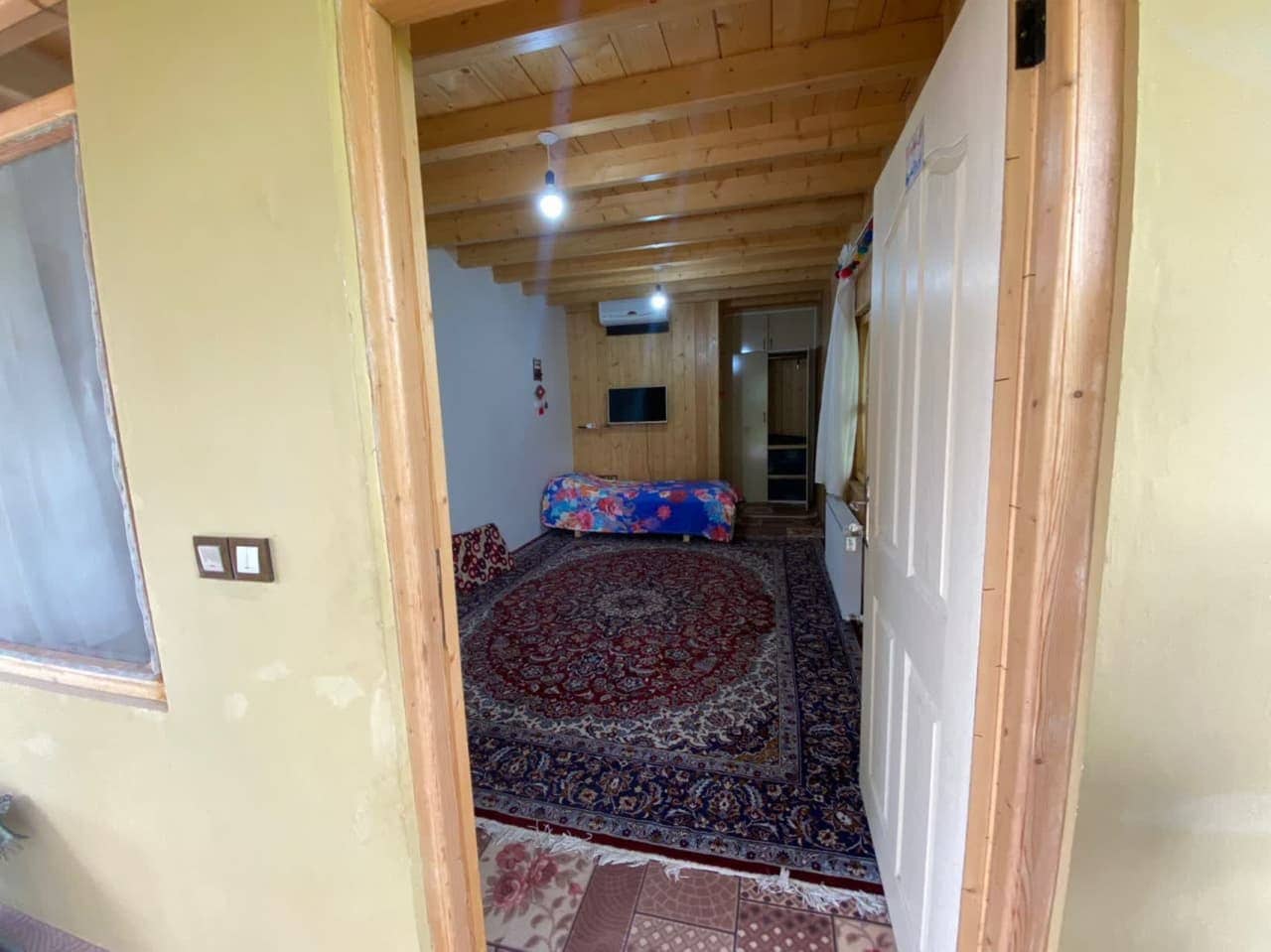 اجاره کلبه چوبی در سورا پشت تالش - پروانه