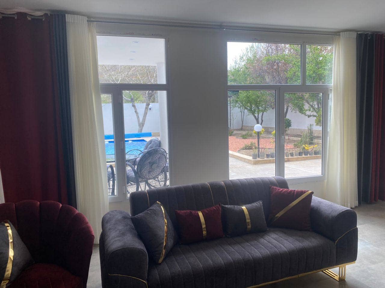 اجاره ویلا با استخر روباز آبگرم در لواسان