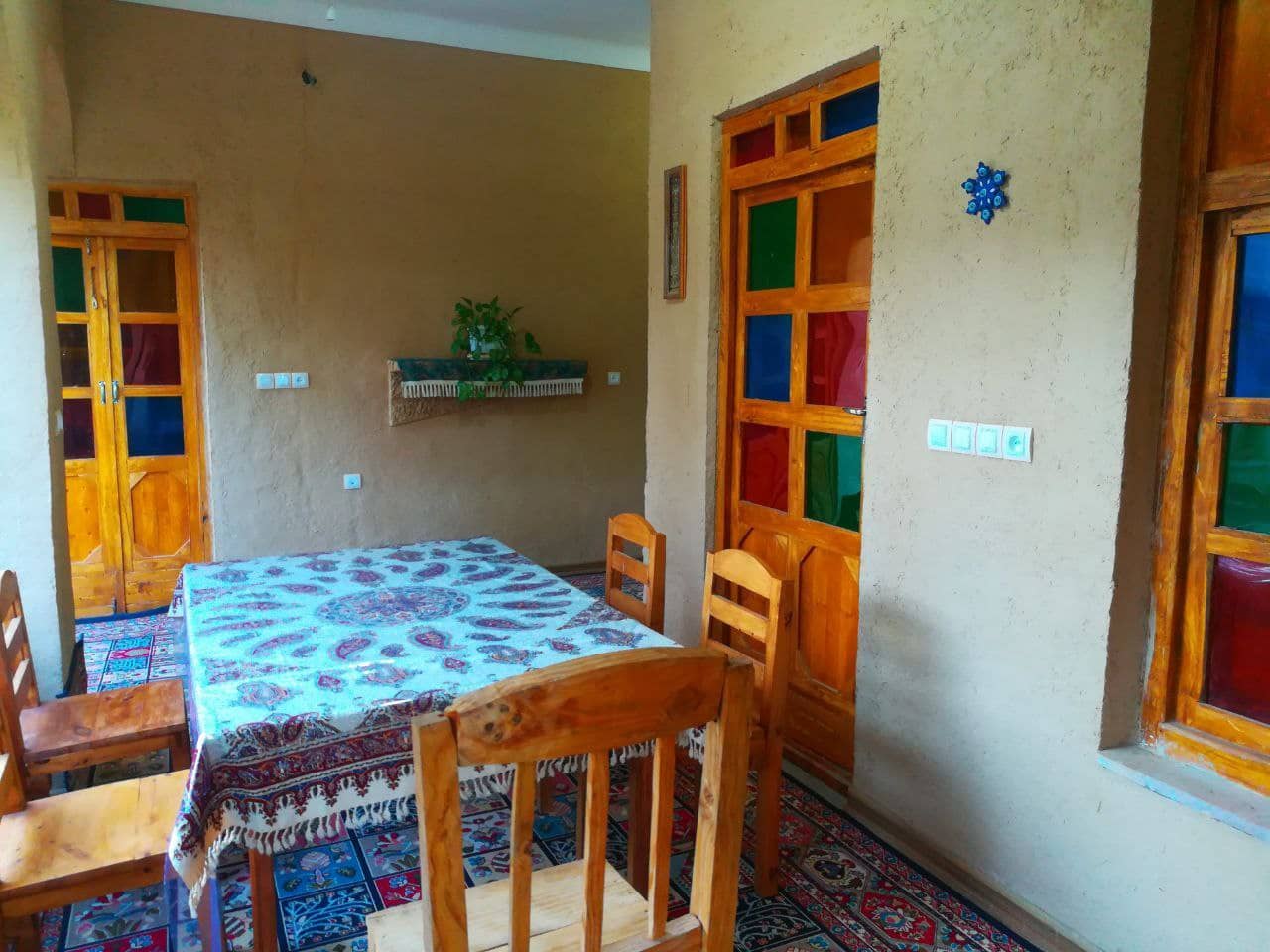 اجاره بومگردی سنتی در روستای غربی - خفر