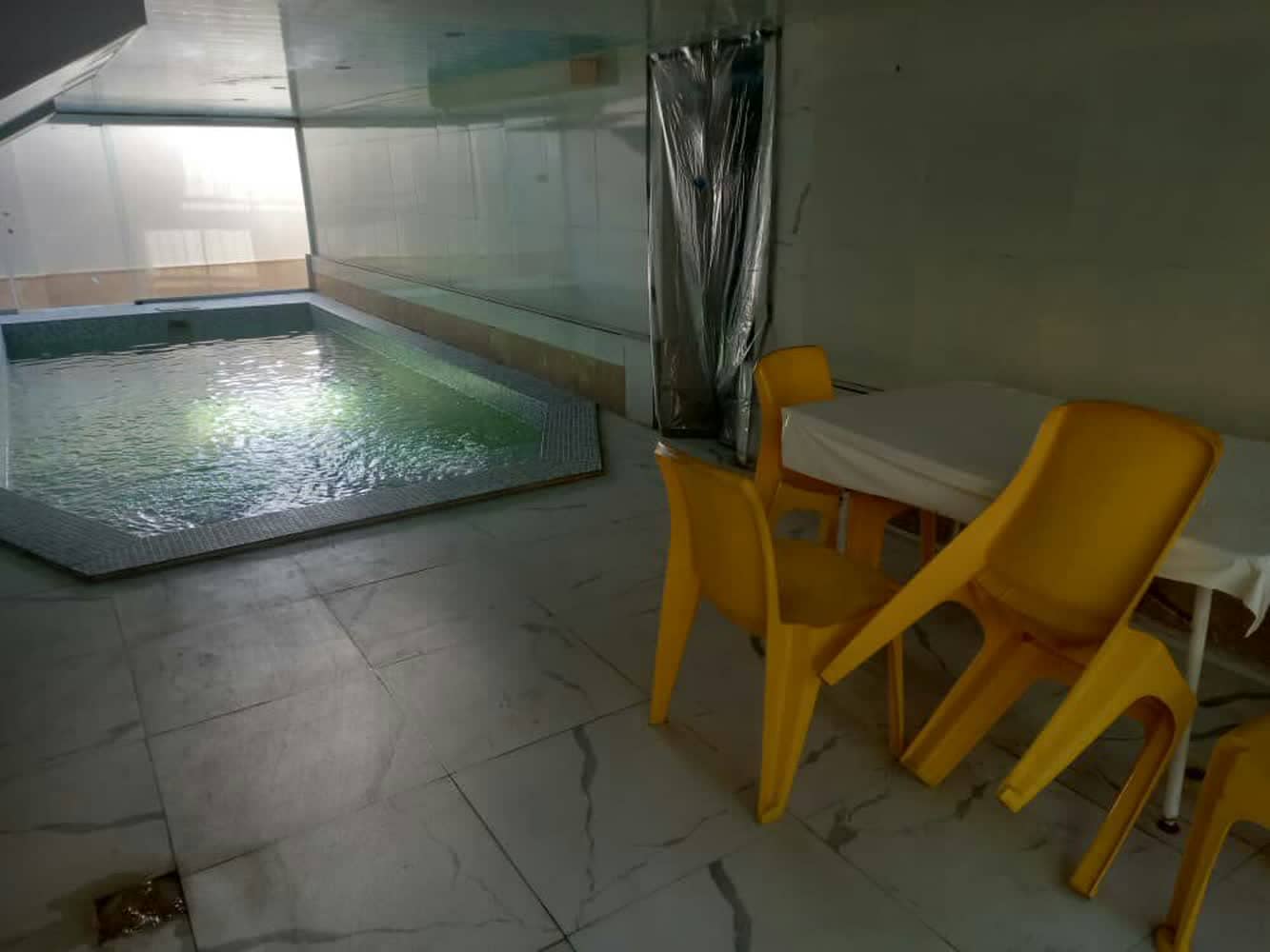 اجاره ویلا با استخرسرپوشیده آبگرم در بابلسر