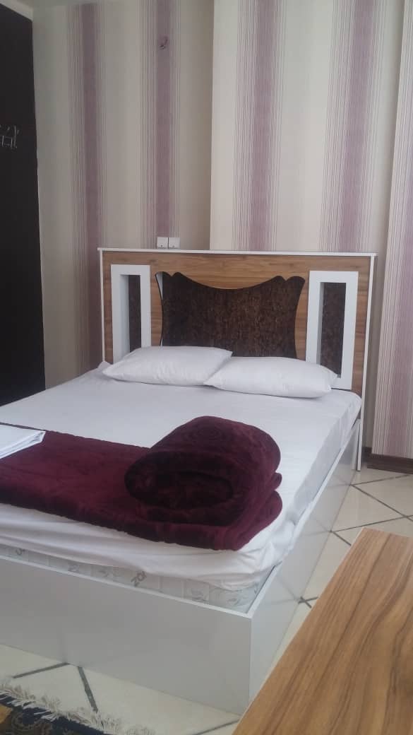 اجاره سوئیت مبله یک خواب در هفت تنان شیراز_1