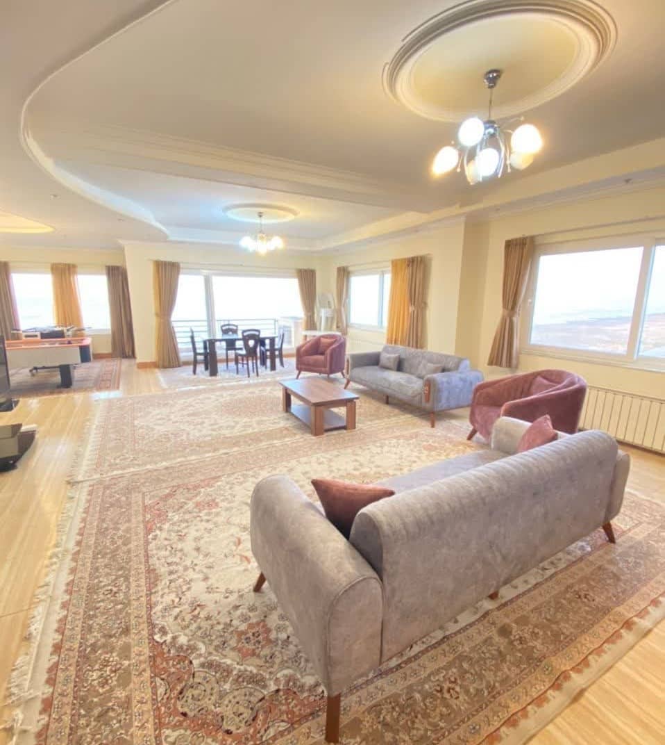 اجاره آپارتمان ساحلی در نور - طبقه پنجم