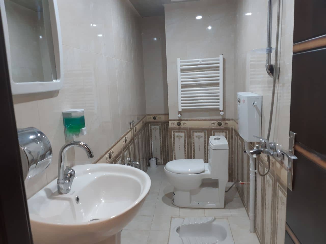 اجاره هتل آپارتمان در آبرسان تبریز - پنج تخته vip