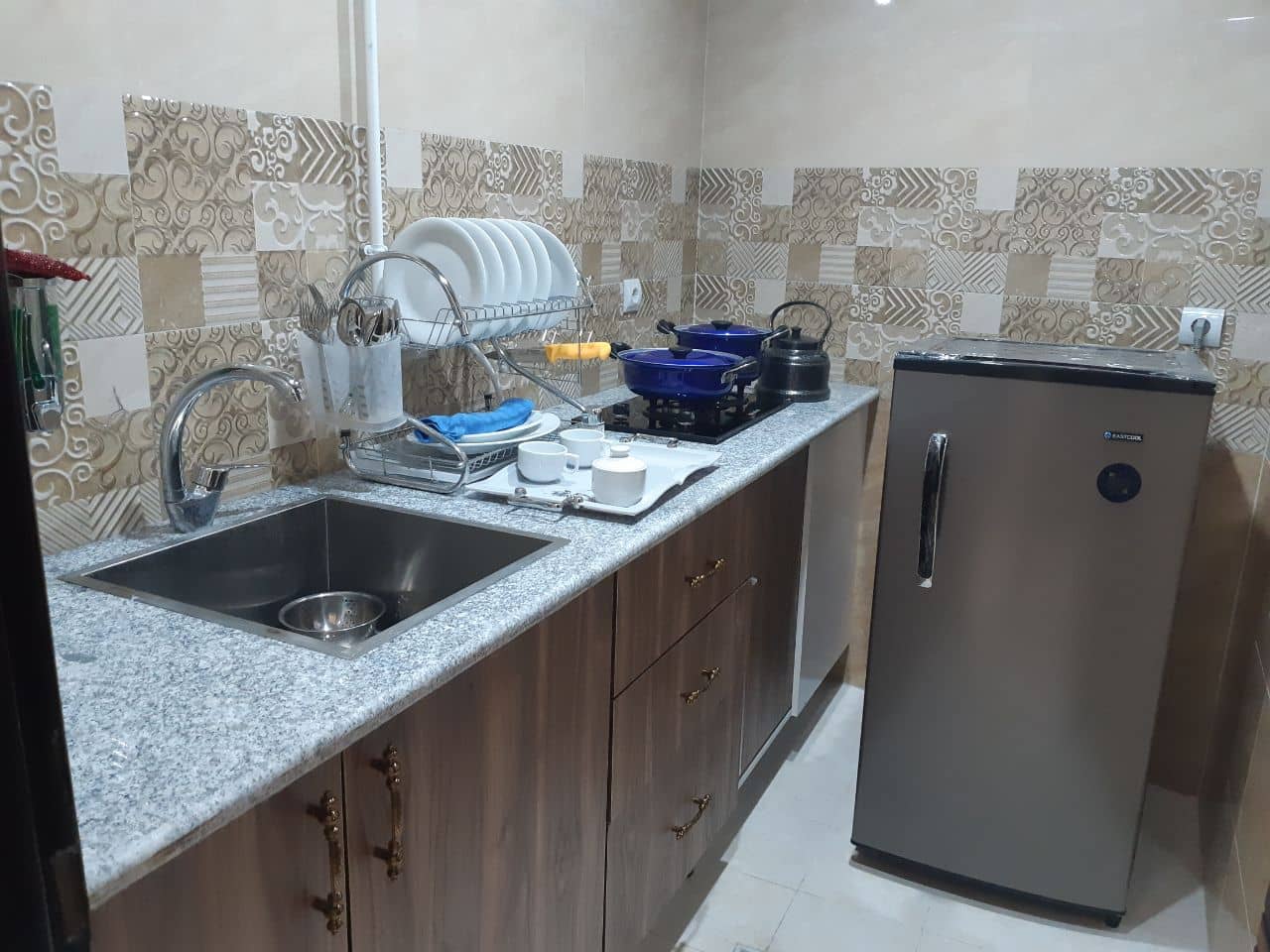 اجاره هتل آپارتمان در آبرسان تبریز - پنج تخته