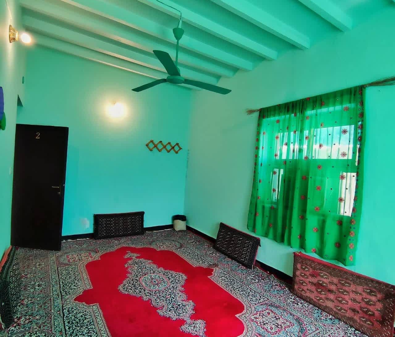 اجاره بومگردی سنتی نزدیک ساحل در هرمز - 20متر