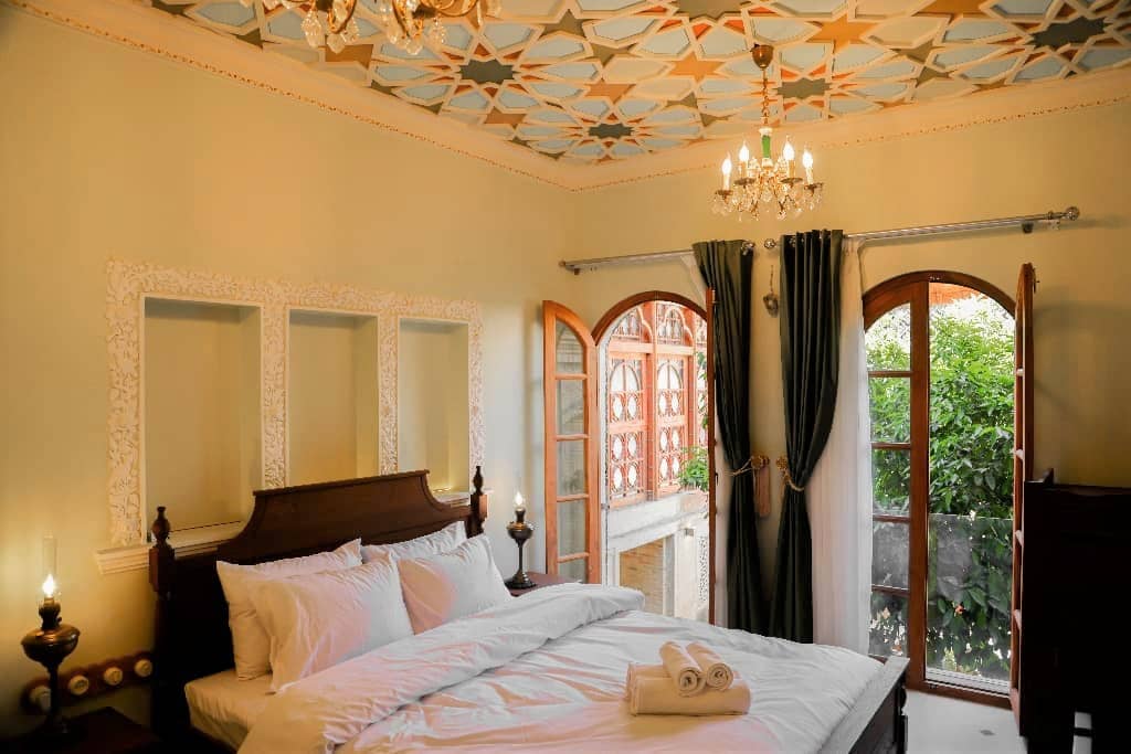 اجاره اتاق سنتی در لطفعلی خان زند شیراز - داچی