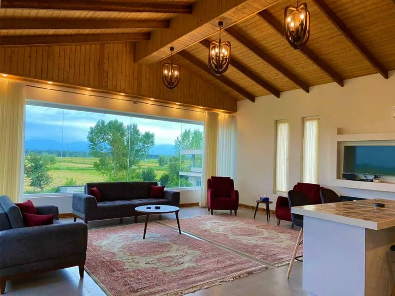 اجاره ویلا استخر سرپوشیده آبگرم در ایزدشهر