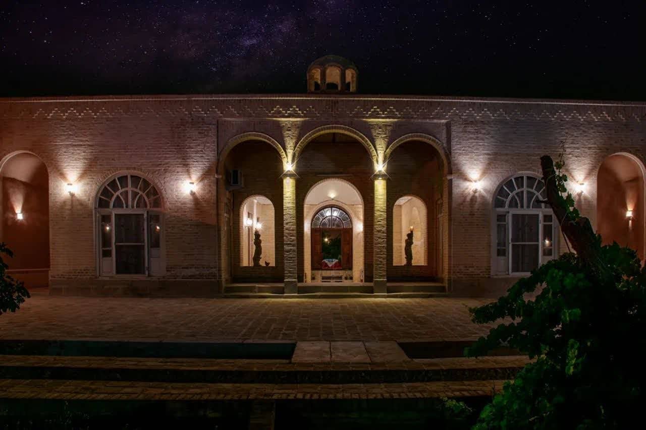 اجاره اتاق یک تخته در تفت - 15متر