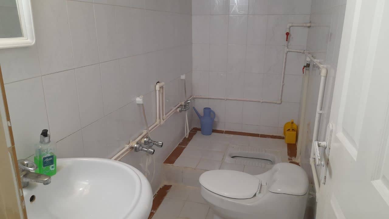 اجاره آپارتمان مبله دو خواب در محلات - طبقه سوم