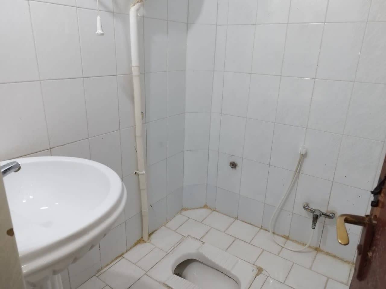 آپارتمان دوخواب در جمهوری عسلویه - طبقه اول