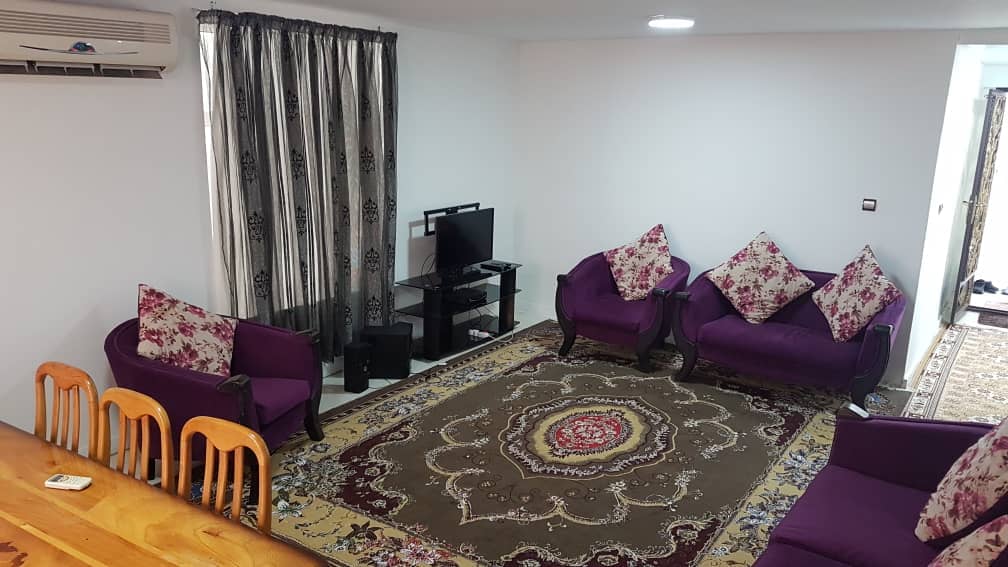 اجاره ویلا دو خوابه نزدیک ساحل در خیابان آزادی محمودآباد