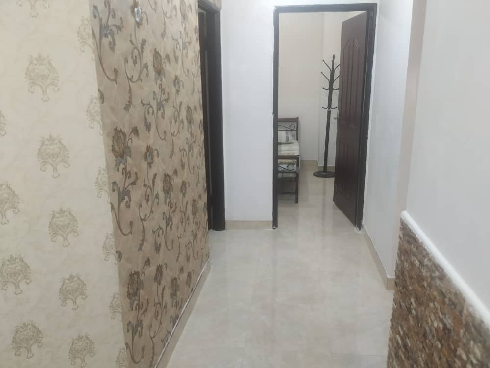 اجاره آپارتمان در شهرک الهیه قشم -  دو خوابه طبقه سوم